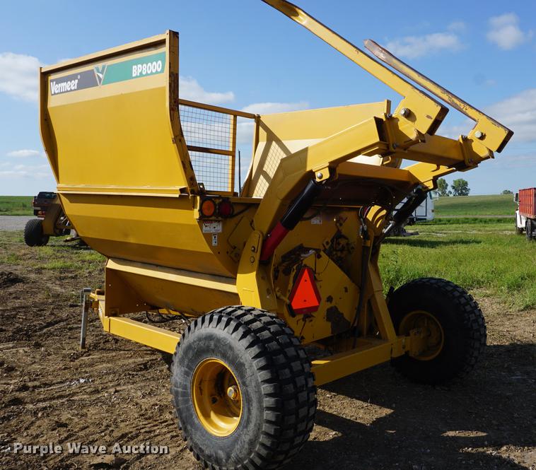 image for item DD6455 2012 Vermeer BP8000 bale processor