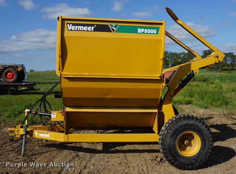 image for item DD6455 2012 Vermeer BP8000 bale processor
