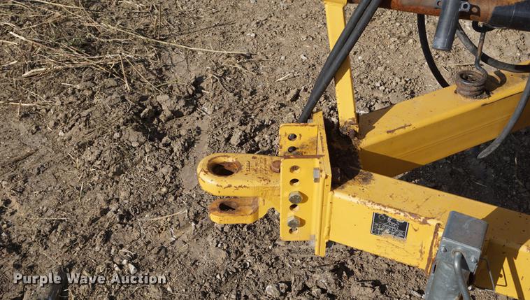 image for item DD6455 2012 Vermeer BP8000 bale processor