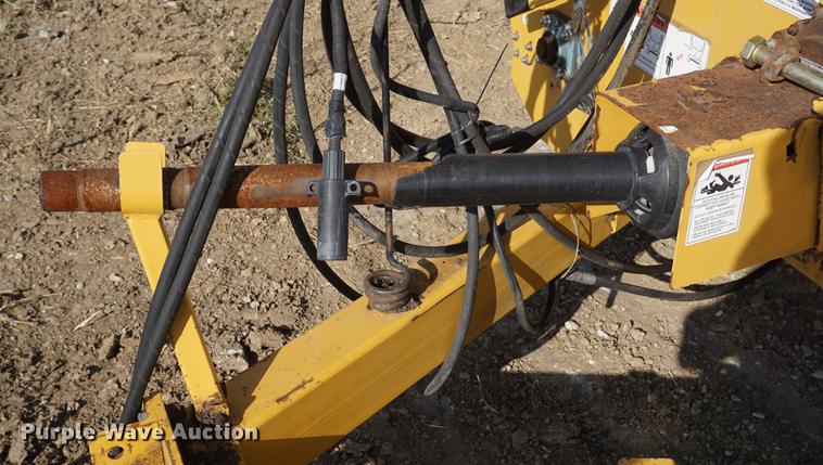 image for item DD6455 2012 Vermeer BP8000 bale processor