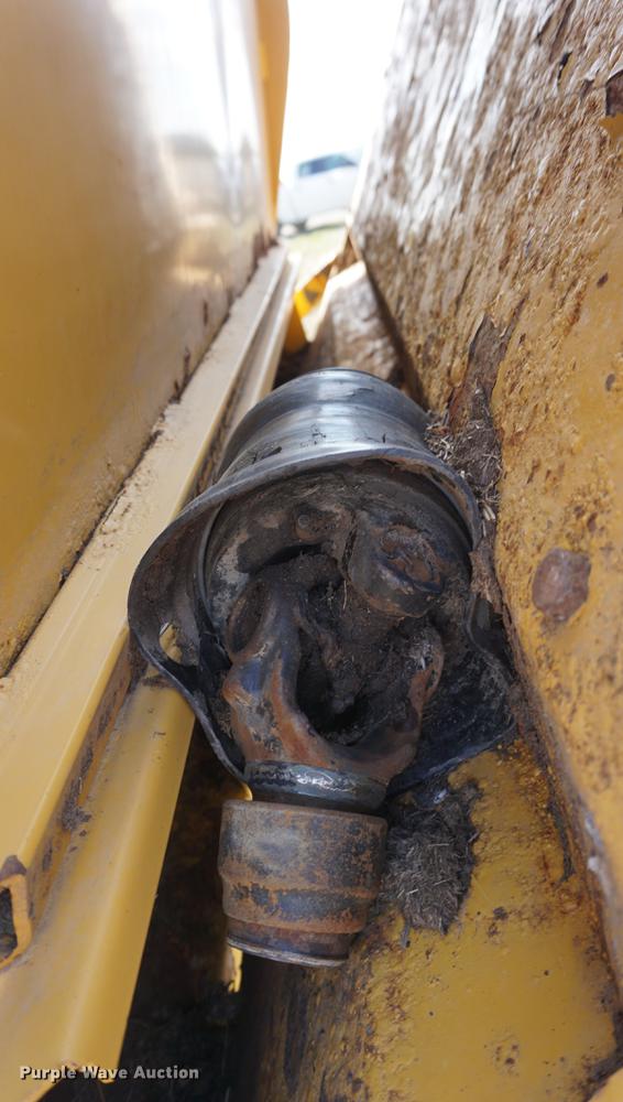 image for item DD6455 2012 Vermeer BP8000 bale processor