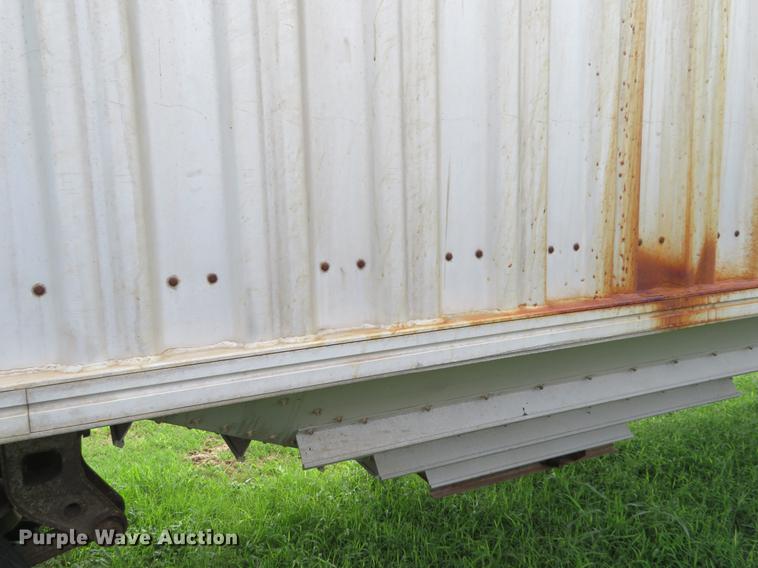 image for item DE6388 1978 Wilson AGH-500 double hopper bottom grain trailer