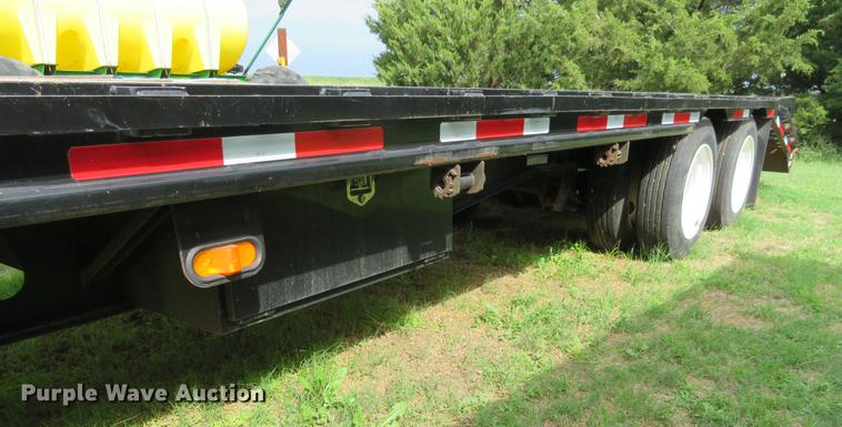 image for item DE6389 2015 Maurer equipment trailer