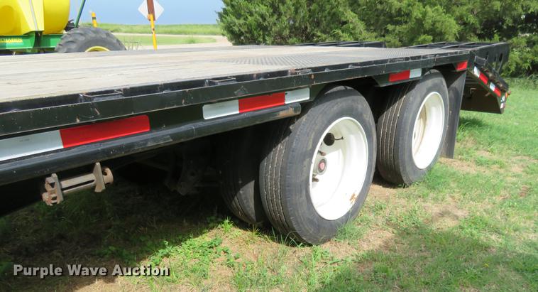image for item DE6389 2015 Maurer equipment trailer