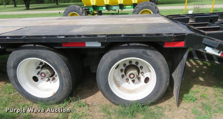 image for item DE6389 2015 Maurer equipment trailer
