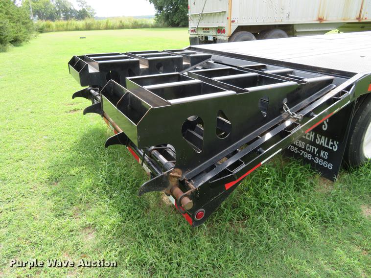 image for item DE6389 2015 Maurer equipment trailer