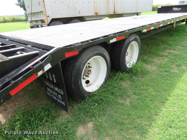 image for item DE6389 2015 Maurer equipment trailer