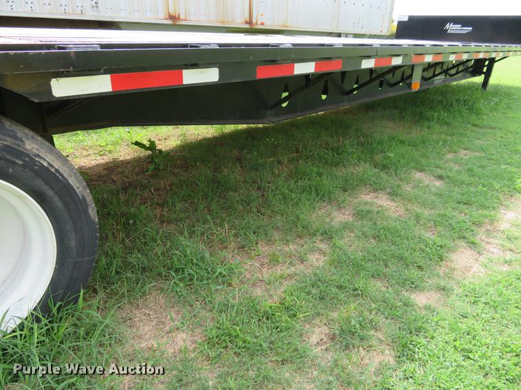 image for item DE6389 2015 Maurer equipment trailer