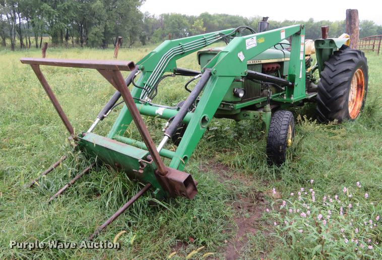 image for item DE6391 1974 John Deere 2030 tractor