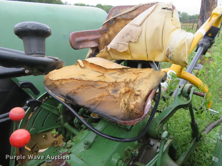image for item DE6391 1974 John Deere 2030 tractor