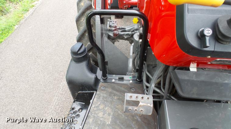 image for item DM9883 2017 Massey-Ferguson 2606H MFWD tractor