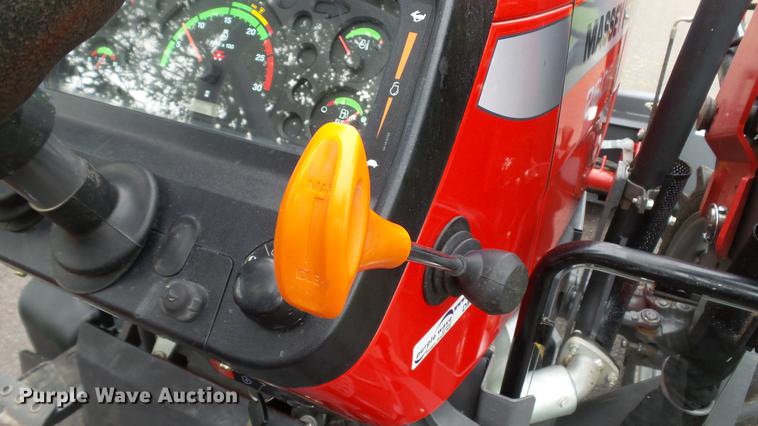 image for item DM9883 2017 Massey-Ferguson 2606H MFWD tractor