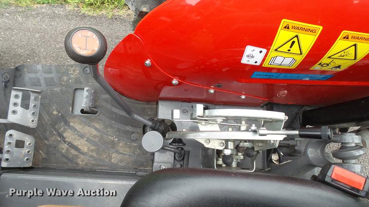 image for item DM9883 2017 Massey-Ferguson 2606H MFWD tractor