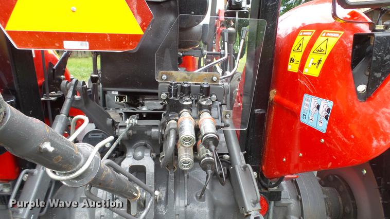 image for item DM9883 2017 Massey-Ferguson 2606H MFWD tractor