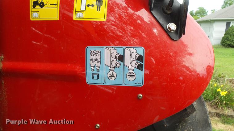 image for item DM9883 2017 Massey-Ferguson 2606H MFWD tractor