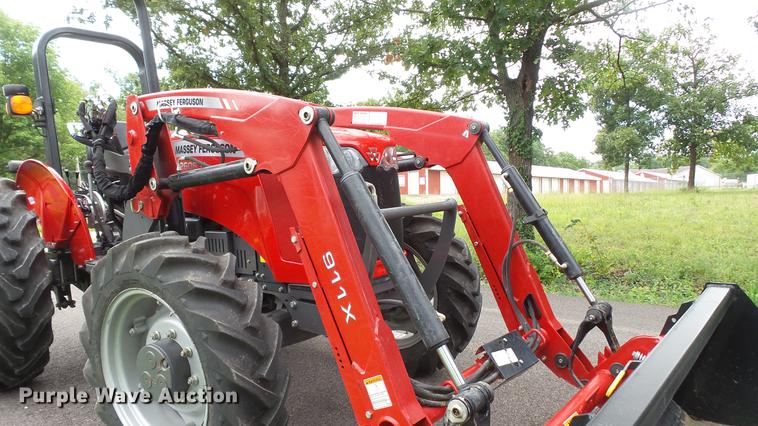 image for item DM9883 2017 Massey-Ferguson 2606H MFWD tractor