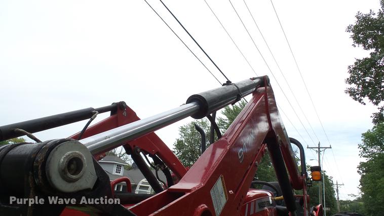 image for item DM9883 2017 Massey-Ferguson 2606H MFWD tractor