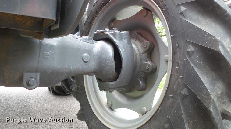 image for item DM9883 2017 Massey-Ferguson 2606H MFWD tractor