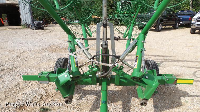 image for item DM9885 Frontier WR0008 wheel hay rake