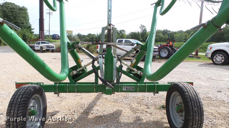 image for item DM9885 Frontier WR0008 wheel hay rake