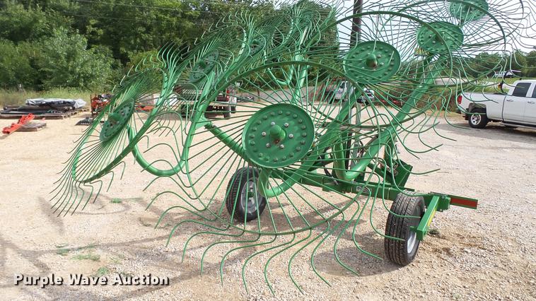 image for item DM9885 Frontier WR0008 wheel hay rake