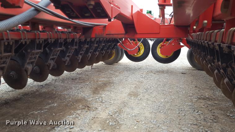 image for item EI9649 Sunflower 9433 grain drill