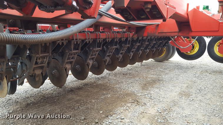 image for item EI9649 Sunflower 9433 grain drill