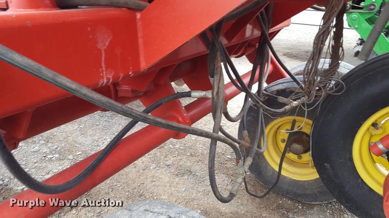 image for item EI9649 Sunflower 9433 grain drill