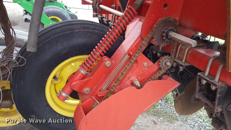 image for item EI9649 Sunflower 9433 grain drill