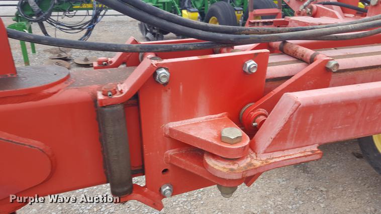 image for item EI9649 Sunflower 9433 grain drill