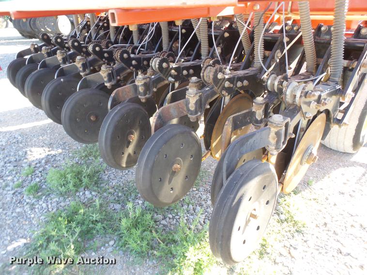 image for item EI9649 Sunflower 9433 grain drill