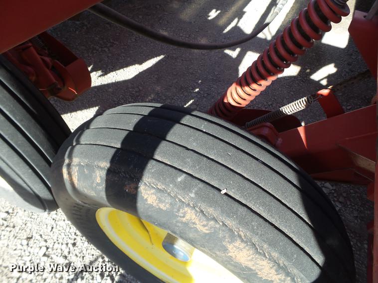 image for item EI9649 Sunflower 9433 grain drill