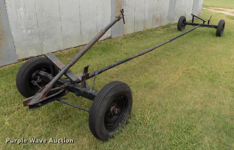 image for item ER9106 1985 John Deere 8820 Titan II combine