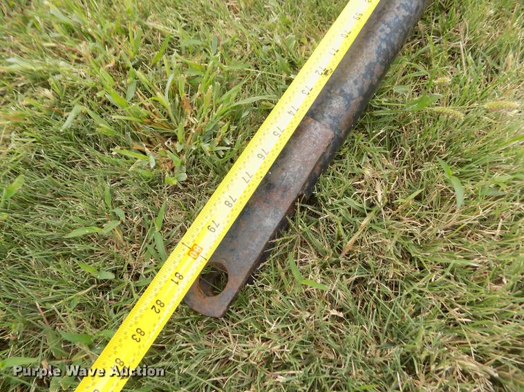 image for item ER9106 1985 John Deere 8820 Titan II combine