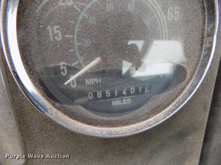 image for item ER9108 1989 Ford L9000 semi truck