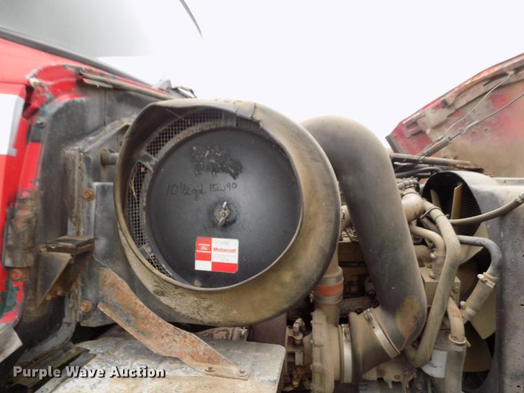 image for item ER9108 1989 Ford L9000 semi truck