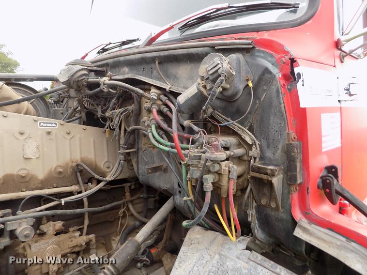 image for item ER9108 1989 Ford L9000 semi truck