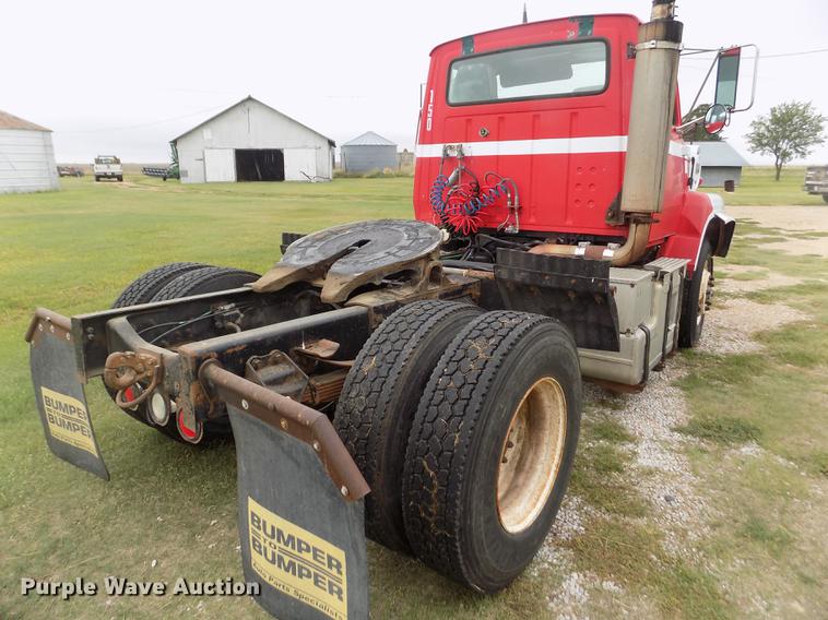 image for item ER9108 1989 Ford L9000 semi truck