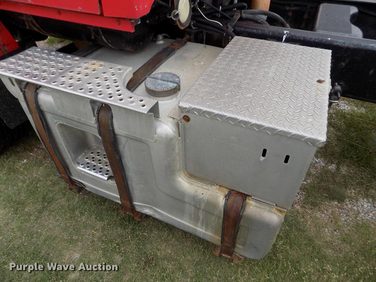 image for item ER9108 1989 Ford L9000 semi truck