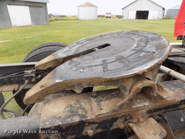 image for item ER9108 1989 Ford L9000 semi truck