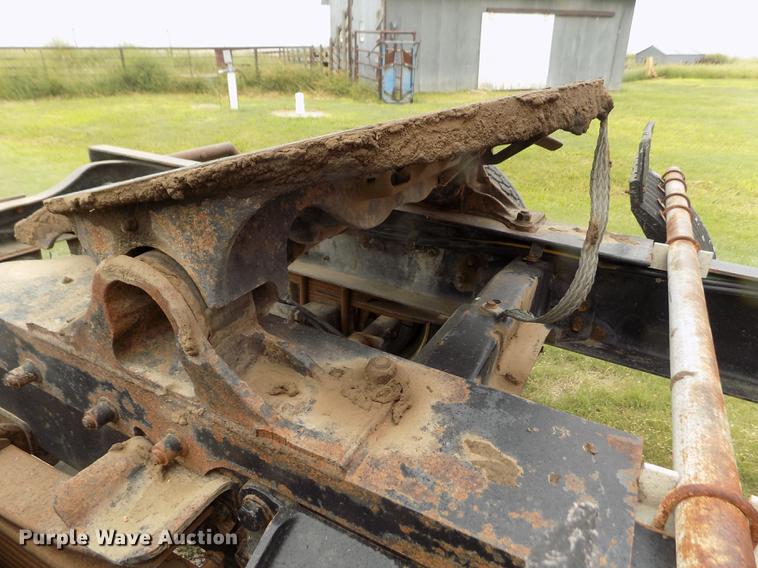 image for item ER9108 1989 Ford L9000 semi truck