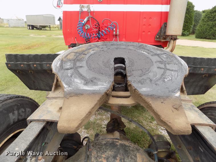 image for item ER9108 1989 Ford L9000 semi truck