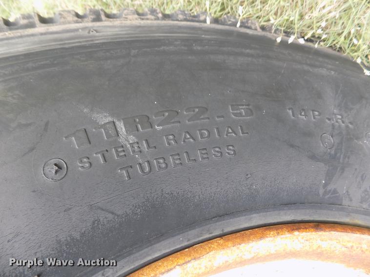 image for item ER9108 1989 Ford L9000 semi truck