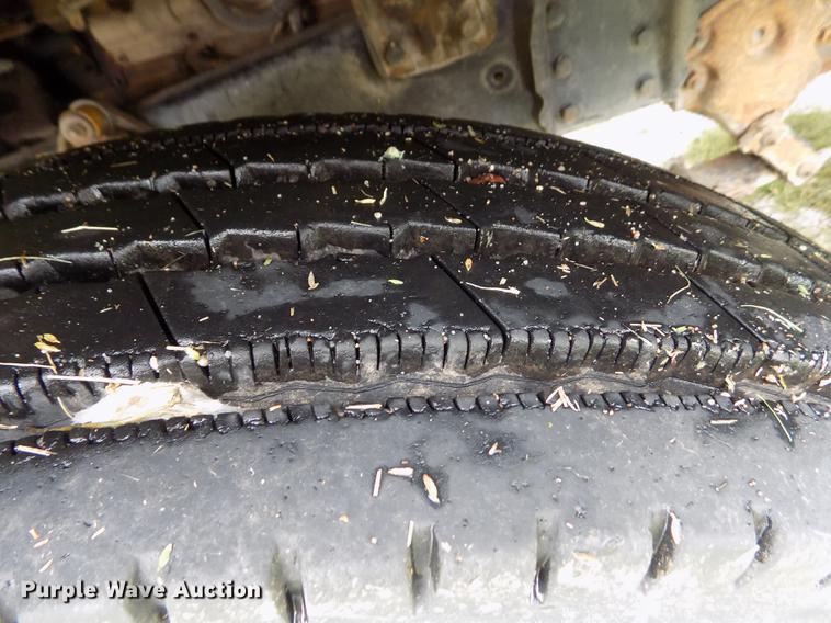 image for item ER9108 1989 Ford L9000 semi truck