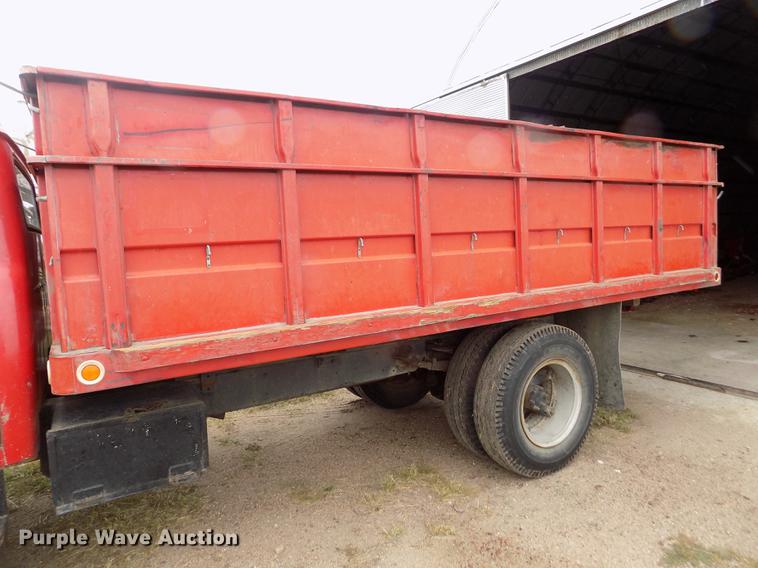 image for item ER9109 1968 International Loadstar 1700 grain truck