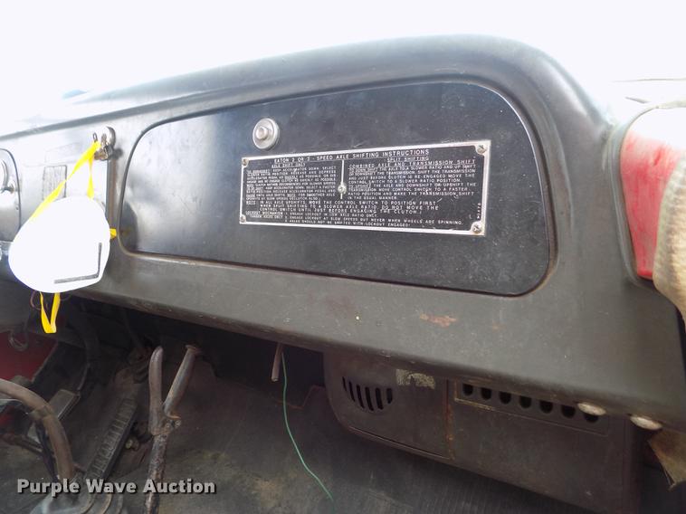 image for item ER9109 1968 International Loadstar 1700 grain truck