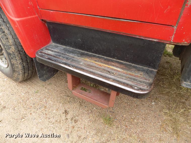 image for item ER9109 1968 International Loadstar 1700 grain truck