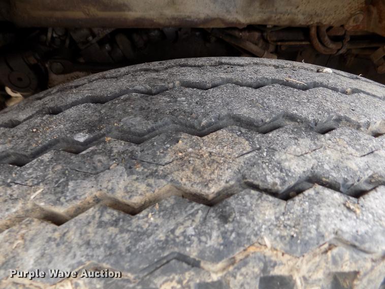 image for item ER9109 1968 International Loadstar 1700 grain truck