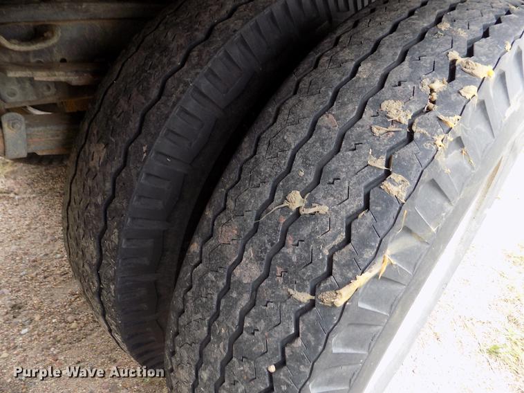 image for item ER9109 1968 International Loadstar 1700 grain truck