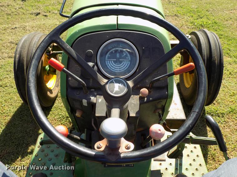 image for item FG9000 1989 John Deere 2755 tractor